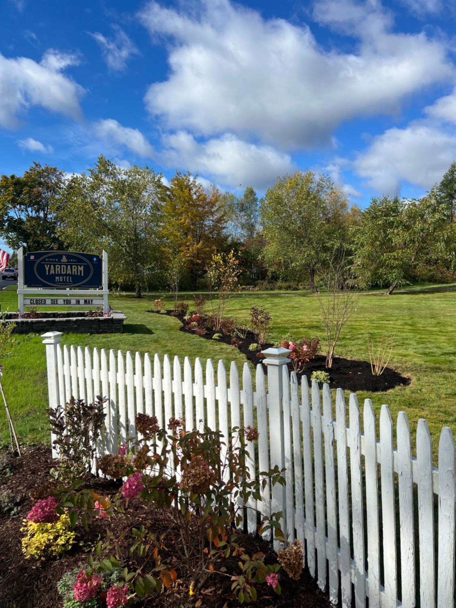 Yardarm Motel Searsport Esterno foto