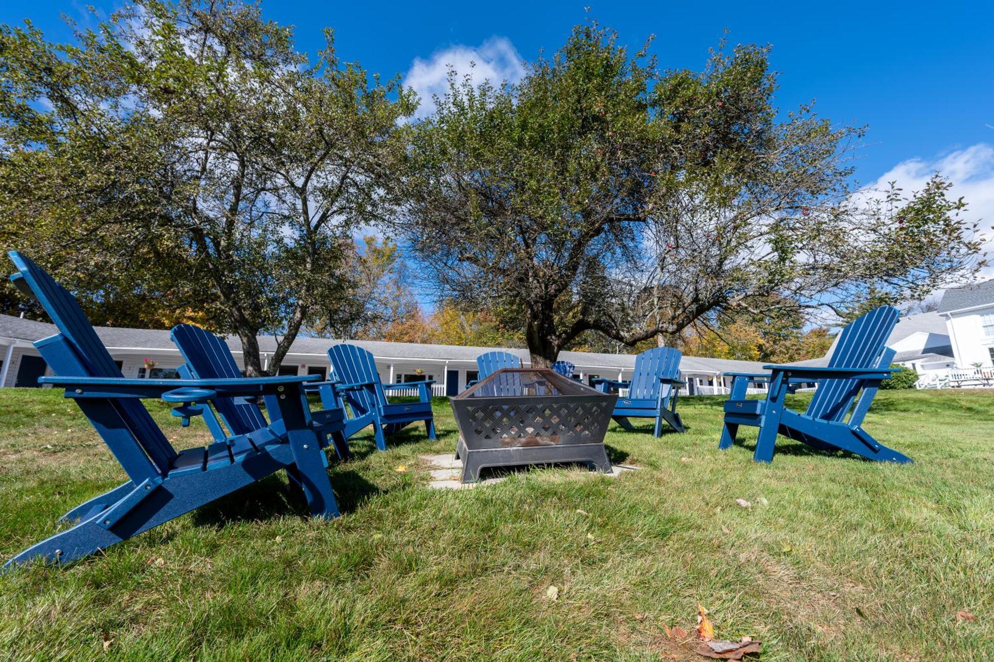 Yardarm Motel Searsport Esterno foto
